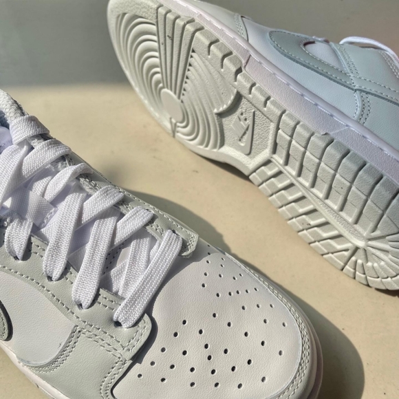 Gray Nike Dunk's Casual Shoes with a Modern Twist - Picture 4 of 4